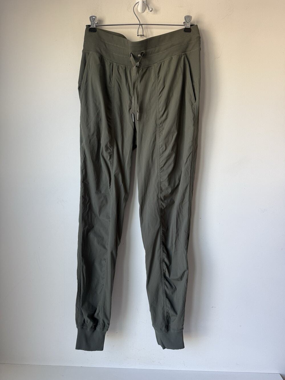 Lululemon Dance Studio Mid-Rise Jogger Full Length 6 Olive Green 28’ Unlined
